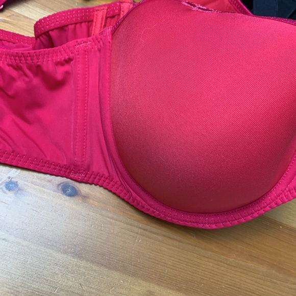 Corin Underwire Bra, lot of 2, 44B, Full coverage - Picture 5 of 5